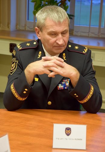 Ředitel hasičů brigádní generál Václav Klemák odešel do důchodu