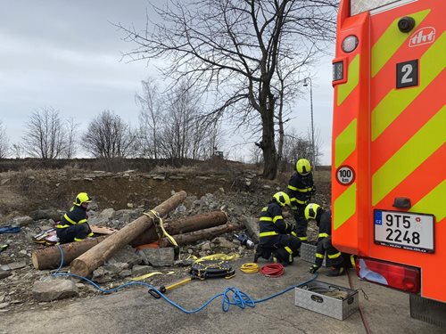 Prověřovací cvičení, záchrana zavalené osoby