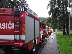 Čerpání vody a popadané stromy byly nejčastější činností hasičů