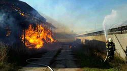 Požár skladu slámy v Jihomoravském kraji 