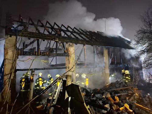 Požár stodoly zaměstnal hasiče druhého stupně poplachu