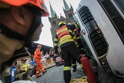 FOTOGALERIE/IX. Mistrovství HZS ČR ve vyprošťování u dopravních nehod (1)