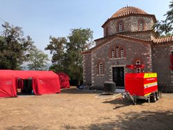 Čeští hasiči dorazili na pomoc Řecku
