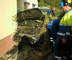 V Loučkách zemřel v osobním autě jeden člověk