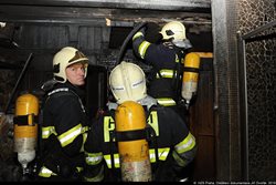 Požár sauny u rodinného domu v Praze 6 způsobila technická závada