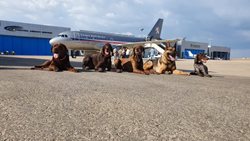 Návrat českého USAR týmu a odlet materiální humanitární pomoci