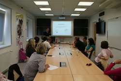 Profesionální hasiči a vzdělávací projekt pro seniory