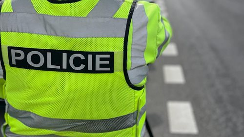 Policie kontrolovala chodce, cyklisty i elektrokoloběžky. Za čtyři hodiny odhalila desítky přestupků