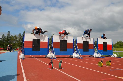V Třebíči poměřili síly hasiči v požárním sportu ze dvou krajů