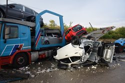 Nehoda dvou kamionů zablokovala v podvečer u Jesenice Pražský okruh