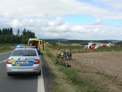 K Horažďovicím přilétl pro zraněného motorkáře vrtulník 
