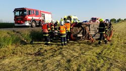 U dopravní nehody na Chrudimsku zasahoval vrtulník