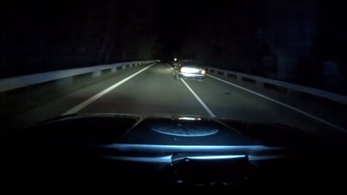Ujížděl policistům přes dva kraje. Zastavil ho až zastavovací pás