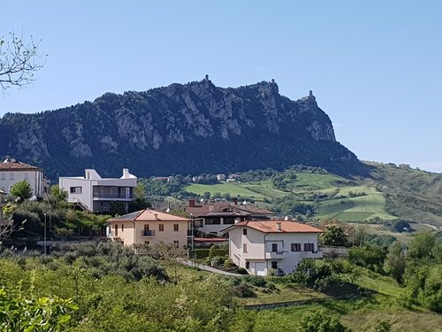 Česko poskytlo San Marinu materiální pomoc pro boj s koronavirem