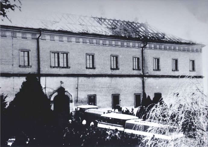 4.jpg 4.jpg