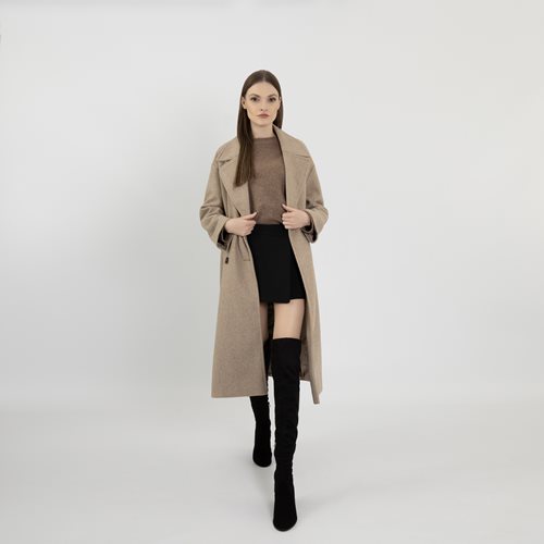 Stylizace s kozačkami značky Wojas - jak nosit vysoké boty v této sezóně?