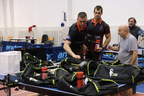 Tým z Vysočiny  je vítězem hasičského přeboru ve stolním tenise v Ostravě