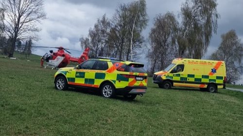 Vážné zranění po pádu z koně