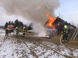 VIDEO Požár zahradní chatky na Olomoucku 