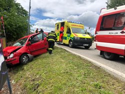 Nehoda v Českých Budějovicích se obešla bez vyproštění