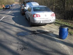 Nehoda tří osobních vozů blokovala silnici do Rožnova pod Radhoštěm.